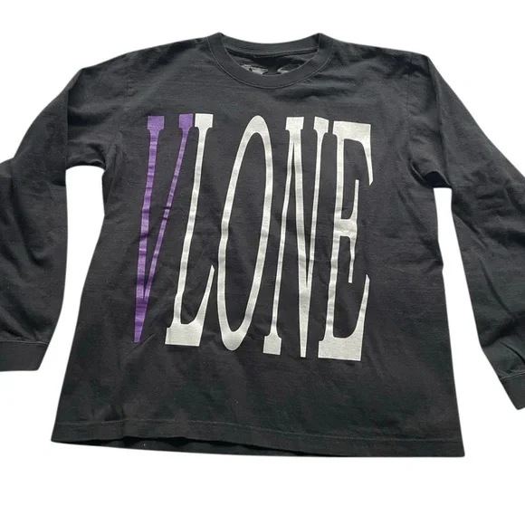 トップス VLONE STAPLE LONG SLEEVE SHIRT SIZE M VLONE | Shirts | Vlone Staple Longsleeve | Poshmark